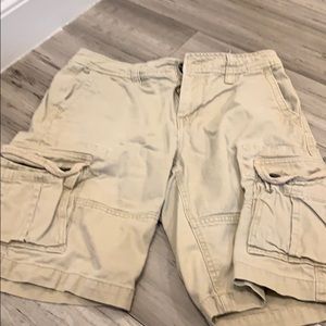 Men’s cargo shorts size 28